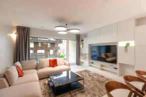 Henry's Appt with a private Suite 412 - Shared kitchen